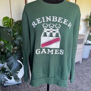 Basic Editions Green Reinbeer Sweatshirt